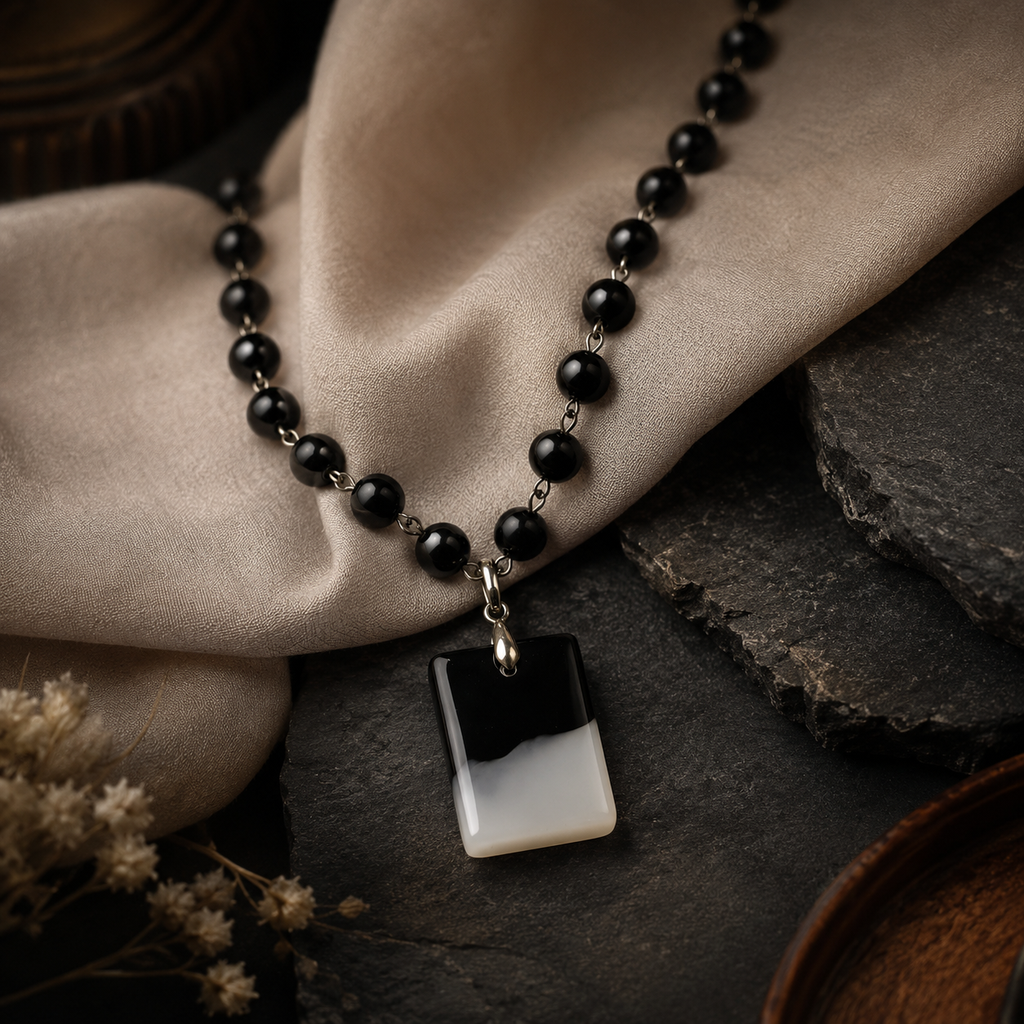 Onyx Bead Pendant